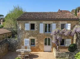Charming cottage in Dordogne with swimming pool