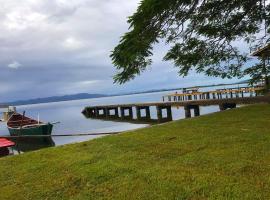 Casa do Tio Rait na frente da Lagoa，拉古納的度假屋