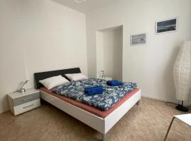 Residence Gaggiole, apartment 3, hotel i Gordola