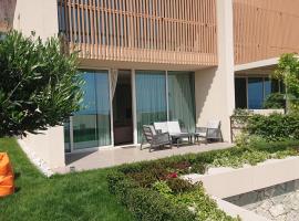 3E_Apartment_Palase / Villa 149/2, alquiler vacacional en la playa en Palasë