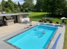 Appartement 5 personnes avec accès piscine et jacuzzi