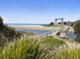 Swingbridge