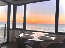 Middelkerke Volledig gerenoveerd appartement met zeezicht