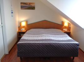 Hafenresidenz - Ferienwohnung 37, hotel in Wiek auf Rügen 