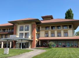 Hotel Legend, hotel in Dunajská Streda
