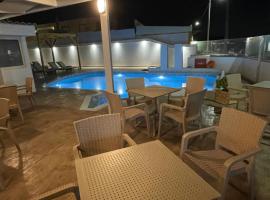 CORALLI BEACH HOTEL: Kokkíni Khánion şehrinde bir otel