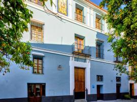Palacio del siglo XVII frente a los Jardines de Murillo, apartement sihtkohas Seville