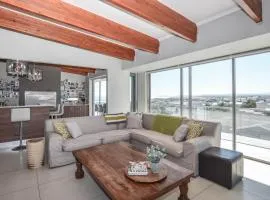 21 Flamingo House