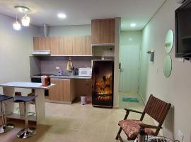 Fenix 4, acomoda&ccedil;&atilde;o com cozinha em Formosa