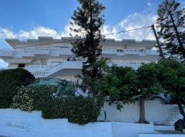 Aeolos Apartments Kolymbari, hotel with parking in Kolymvari