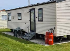 Willerby Calypso, apartment in Looe