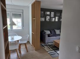 Lovely one bedroom apartment, hotell i Ub