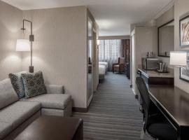 DoubleTree Suites by Hilton Minneapolis Downtown: Porto Santo şehrinde bir otel