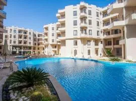 Aqua Tropical Resort Next to Al Gouna 4 0 1