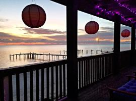 Bay Front Home with Spectacular Sunrise Views, hotell med parkering i Port Lavaca