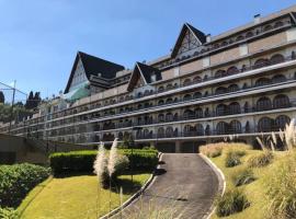 Flat duplex Quatre Saisons com linda vista panorâmica, hotel i Campos do Jordão