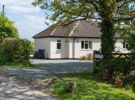 Chase Lodge, Kenilworth, Family Sized Cottage With free Wifi, hótel í Kenilworth