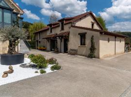 Les Gîtes du Griffon l'Erable, villa in Aubigny-lès-Sombernon