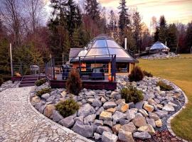 Osada Poli Koniaków - Panoramiczny Domek nr 5 z Prywatną Balią i Hydromasażem – hotel w mieście Koniaków