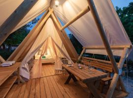Eco glamping- FKK Nudist Camping Solaris, luxury tent in Poreč