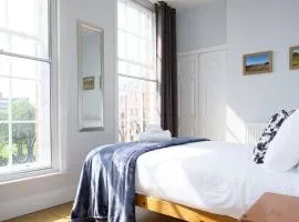 Seymour Townhouse by Serviced Living Liverpool