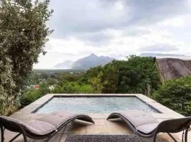 Luxurious Peaceful Mountain Retreat-Heated Pool
