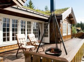 ReveEnka - cabin in Trysil with Jacuzzi for rent, casa de campo em Trysil