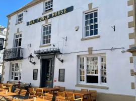 Punch House Monmouth: Monmouth şehrinde bir otel