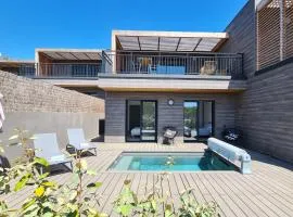 Luxurious Duplex With Pool Garden Balcony