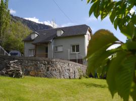 Maison de montagne proche Gavarnie 12-14 personnes, feriebolig i Gèdre