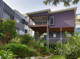 Saltys Place, Pet Friendly and Close To Beach, hotell i Caloundra