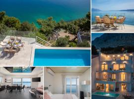 Beachfront Holiday Home - Private Heated Pool, hotell i Mimice