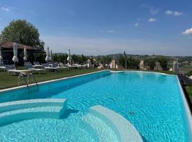 Villa Morneto: Vignale Monferrato'da bir otel