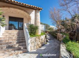 Emma's Villa fronte mare con piscina - Apulia Home, hotel a Torre Suda