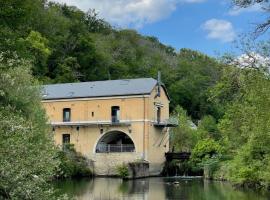 Le Moulin de cherré gîte bleu, budgethotell i Aubigné-Racan