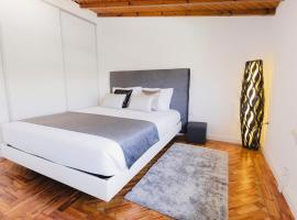 Santa Helena Apartments