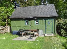 Tiny House, hotelli kohteessa Thermalbad Wiesenbad