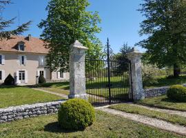 Domaine et Manoir du Picaud, hotel in zona Campo da Golf di Château des Vigiers, Monestier