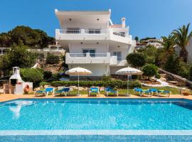 Villa Magdalena by Escape Home: Alaior'da bir otel