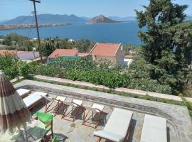 Fantastic House with a Wonderful View of the Sea, villa en Kapótidhes