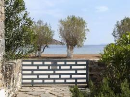 Beachfront 2br apartment - Free parking, beach rental in Serifos Chora