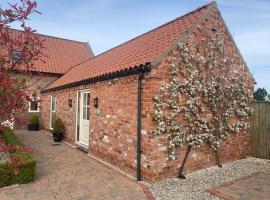 Meals Farm Holiday Cottages - The Stables, hotelli kohteessa North Somercotes