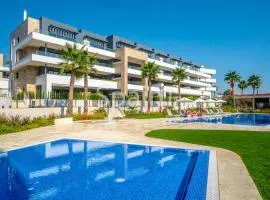 Exclusive apartment in Flamenca Village with gym, sauna, 3 pools - 600 m from the beach