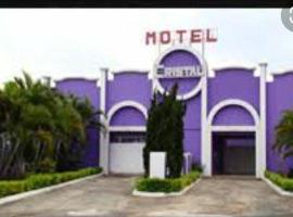 Motel Cristal、アララスのホテル