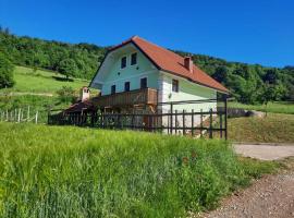 Holiday home in Semic Kranjska Krain 42896, מקום אירוח ביתי בSemič