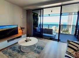 OceanOasis 2BR Apt Lvl 24 - 5Mins to Beach Free Wifi & Cleening