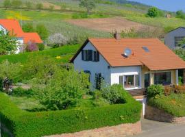 Ferienweingut Wissing Wohnung Frieda โรงแรมราคาถูกในไกลส์เซลเลน-ไกลส์ฮอร์บาค