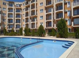 Byala COZY APARTMENT、ビャラのホテル