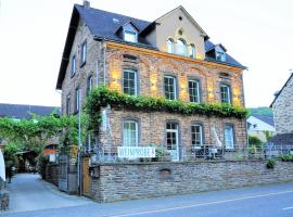 Weingut Hommes、エルンストのホテル