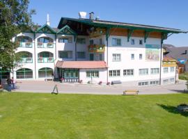 Voralpenhotel Schmoller, hotel a Sankt Georgen im Attergau